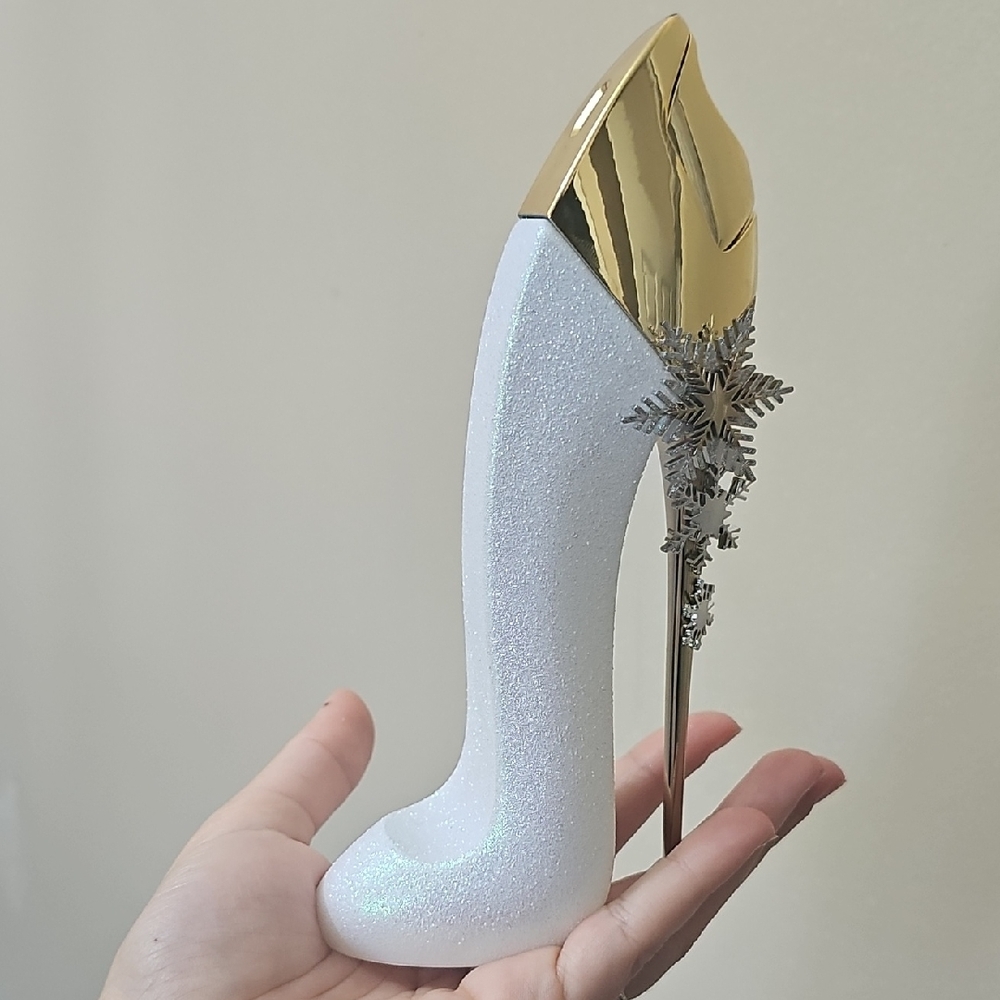 Carolina Herrera White and Gold Limited Edition